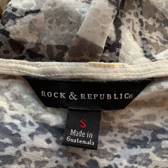 Rock & Republic Womens Angel T-Shirt with Wings Size Small Gray & White Stripes - Picture 7 of 8